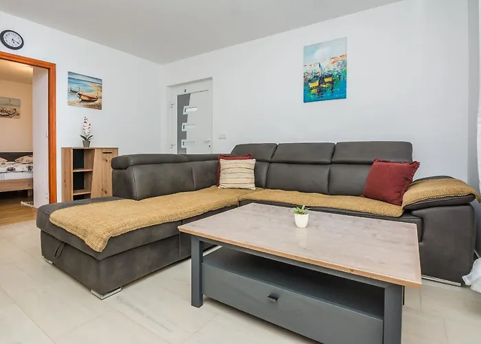 Vujeva Apartman Vir