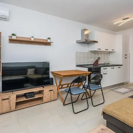 Vujeva 公寓 维尔